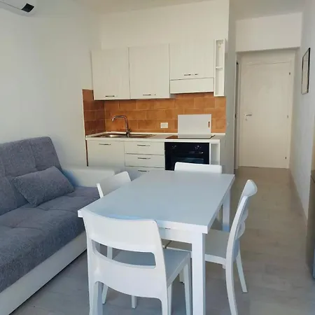 Relax A Due Passi Dal Mare Lu Bagnu Apartment